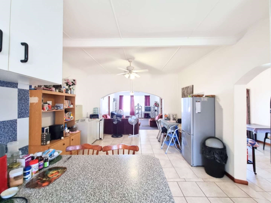 3 Bedroom Property for Sale in Sandbaai Western Cape